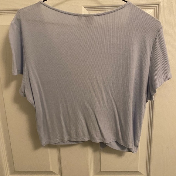 light blue tie crop top - Picture 2 of 3